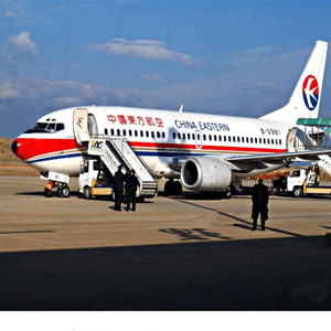 扎兰屯成吉思汗机场货运航空快运业稳步发展的原因是什么？